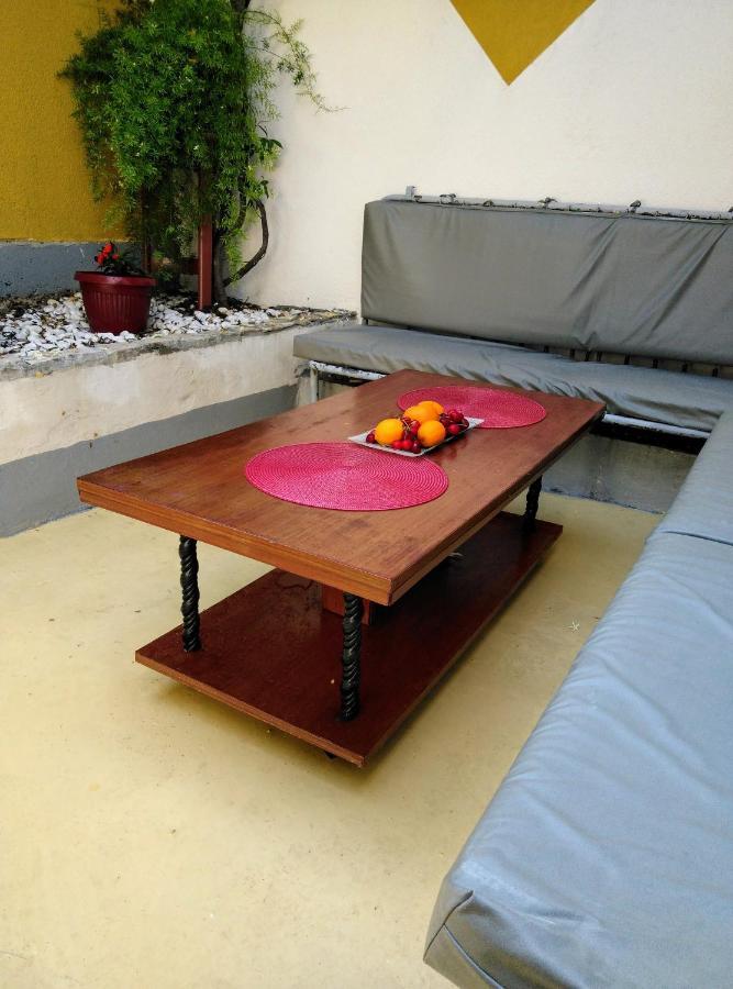 Apartment Exotic Garden 모스타르 외부 사진